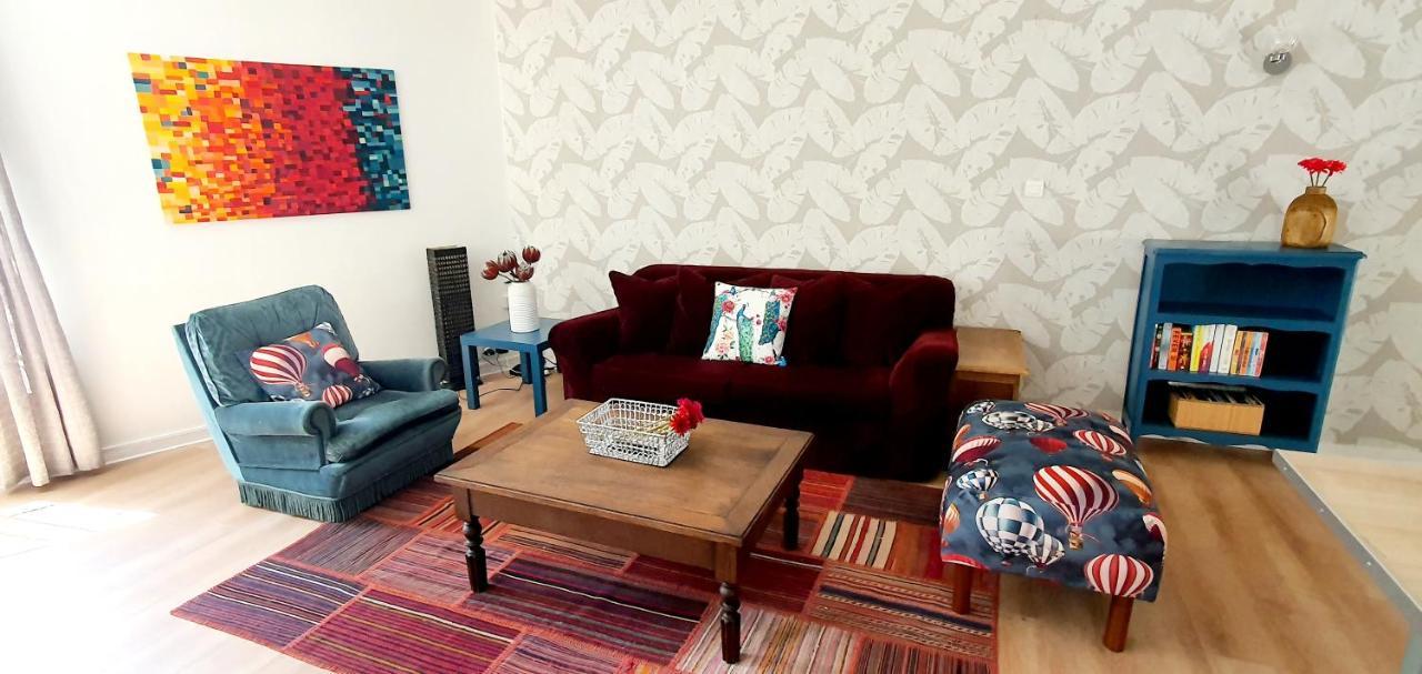 Artistique Apartment Sillé-le-Guillaume Екстериор снимка