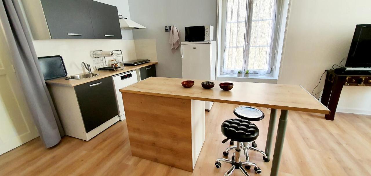 Artistique Apartment Sillé-le-Guillaume Екстериор снимка